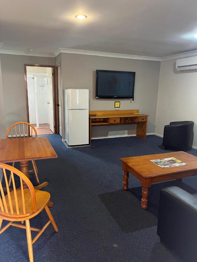 Asters On James Motor Inn Toowoomba Exterior photo